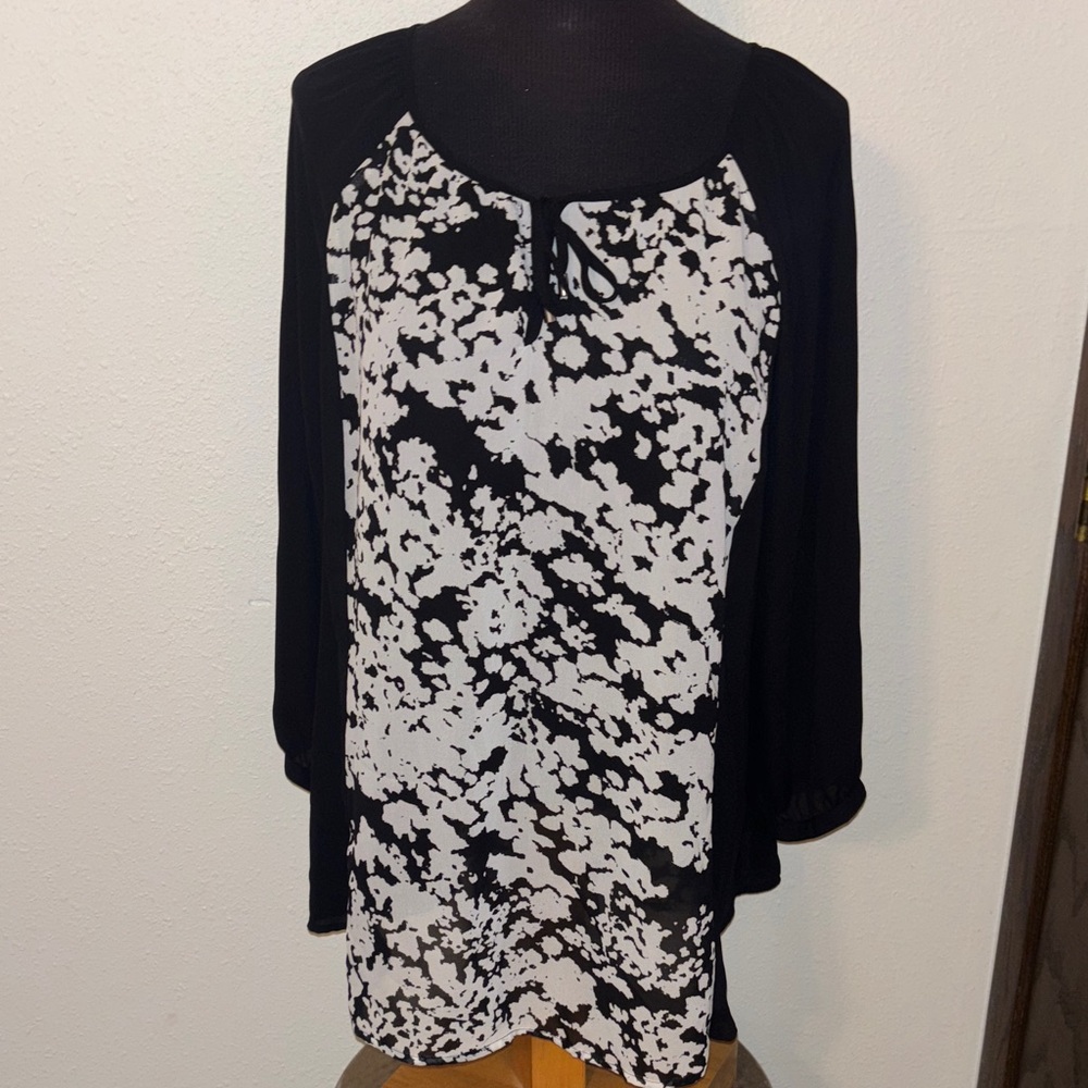 Land Bryant Pullover Top with Front Tie size 18/20